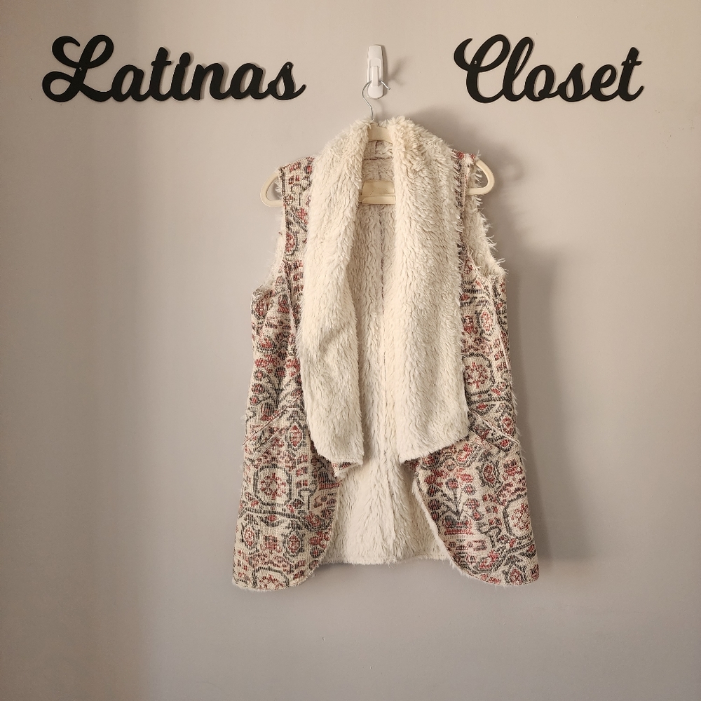 Anthropologie Hei Hei Jacquard Aztec Print Faux Fur Vest Size Large - Picture 3 of 11